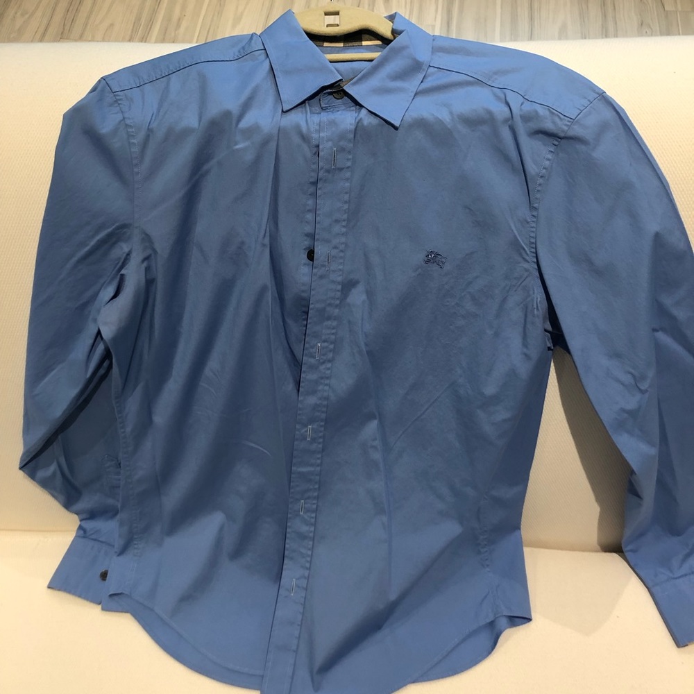 Burberry button Down